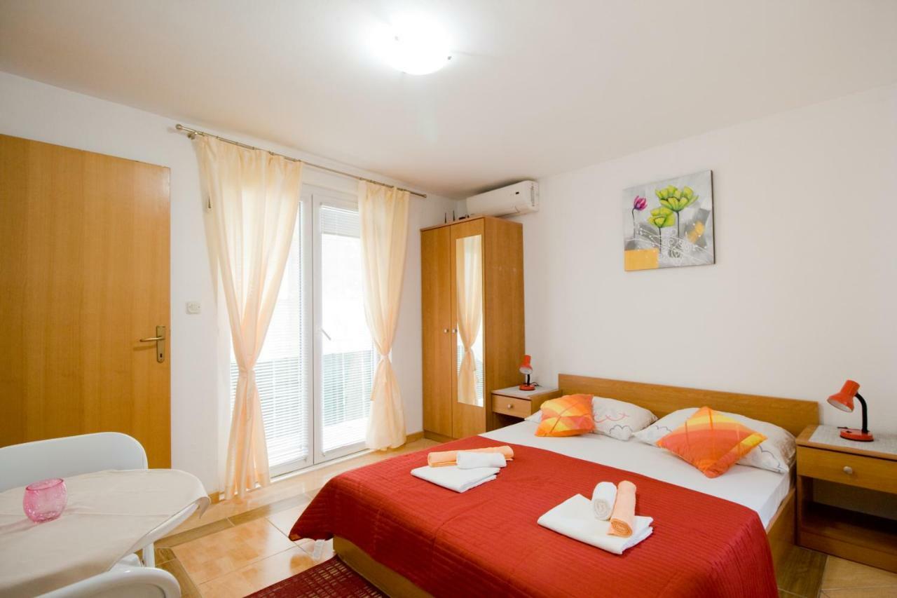 Apartmani Diki Makarska Exterior foto